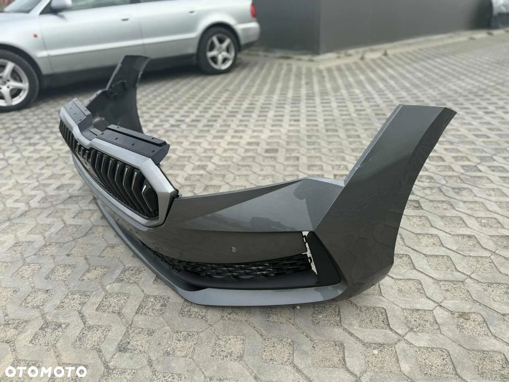 SKODA SUPERB IV Zderzak przód przedni kompletny LF7C 4xPDC GRILL 2023r- - 5