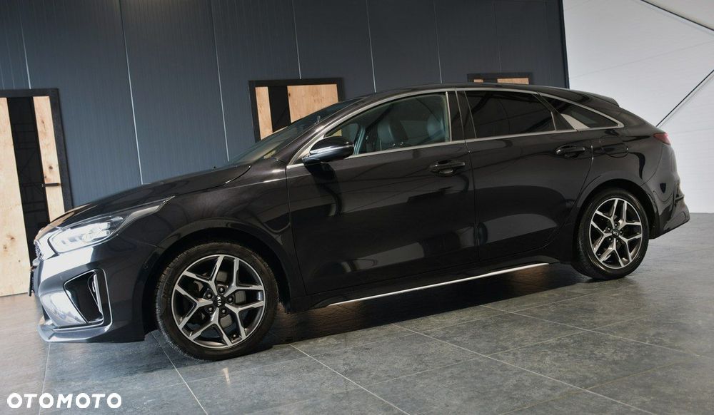 Kia ProCeed 1.6 CRDi GT Line DCT - 3