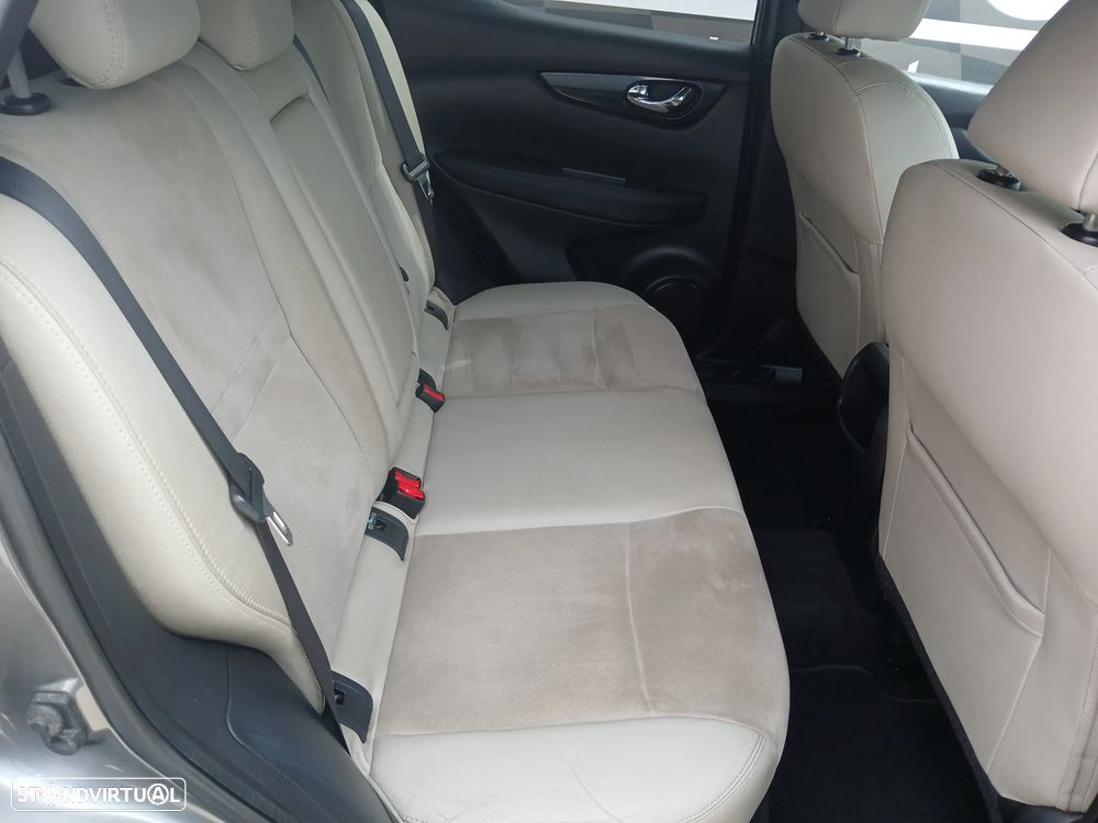 Nissan Qashqai 1.5 dCi Tekna Premium Pele S Alcantara - 18