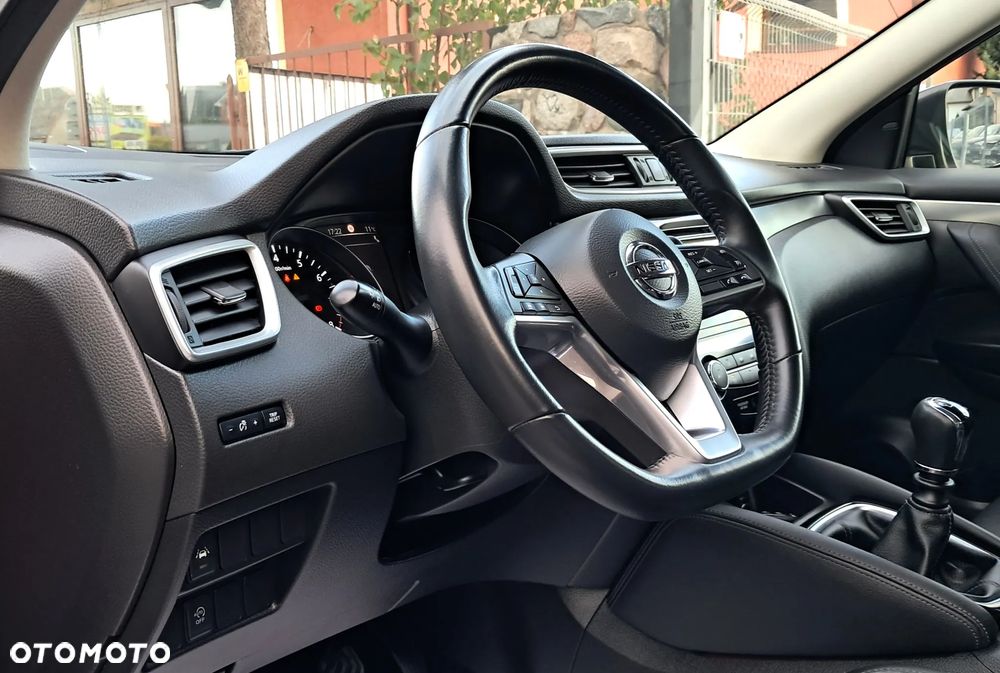 Nissan Qashqai 1.3 DIG-T TEKNA+ - 30