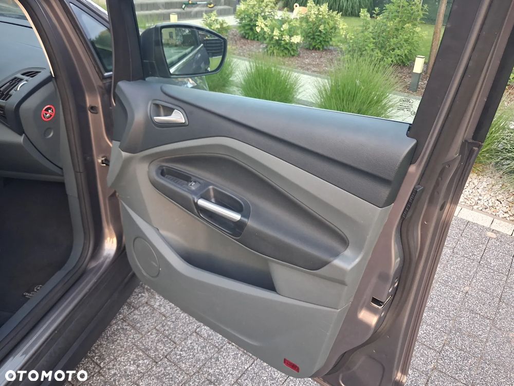 Ford C-MAX 2.0 TDCi Champions Edition - 27