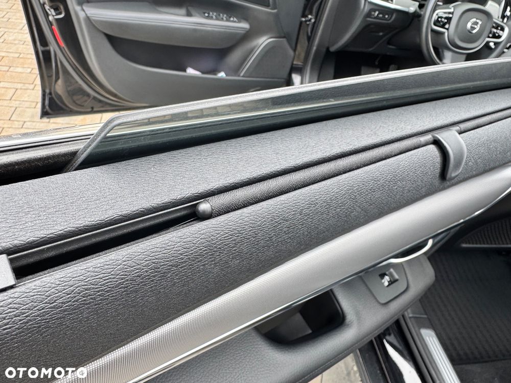 Volvo V90 T8 Twin Engine AWD Geartronic Inscription - 26