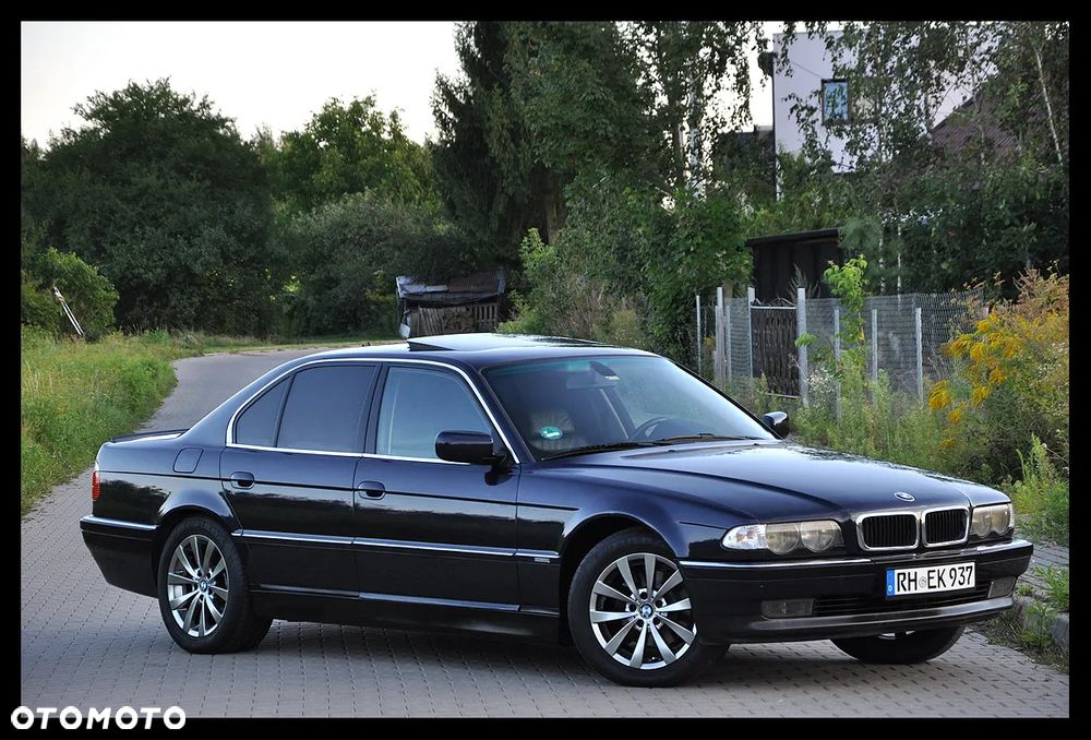 BMW Seria 7 728i L - 9