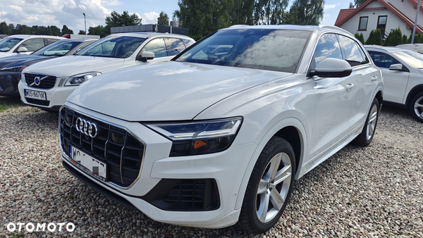 Audi Q8 55 TFSI quattro tiptronic