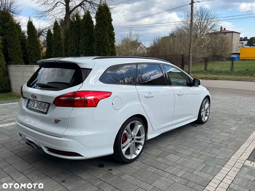 Ford Focus 2.0 TDCi ST - 14