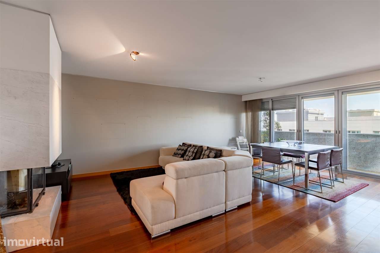 Apartamento T3 no Bessa com Varanda e Garagem box - Grande imagem: 2/38