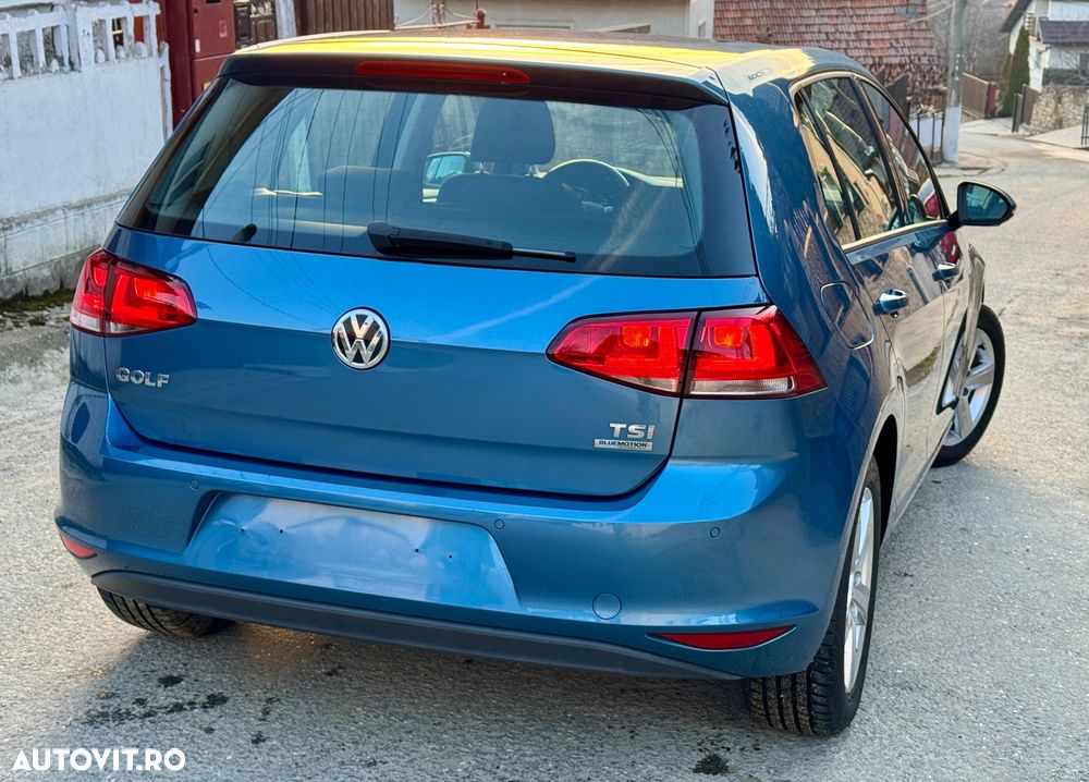 Volkswagen Golf 1.2 TSI BMT Comfortline - 30