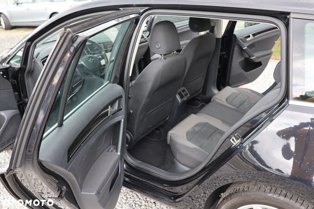 Volkswagen Golf Variant 1.5 eTSI OPF DSG Style - 11