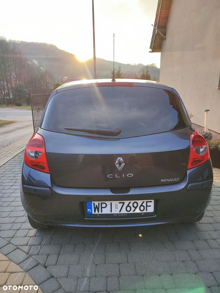 Renault Clio 2.0 16V ESP Exception - 8