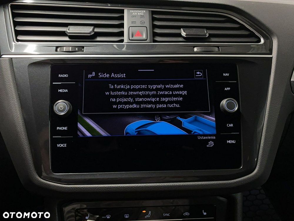 Volkswagen Tiguan - 32