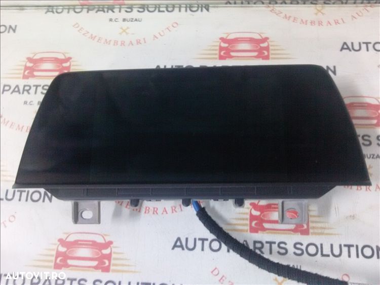 display navigatie bmw 320  2.0 d an fabr. 2017 - 1