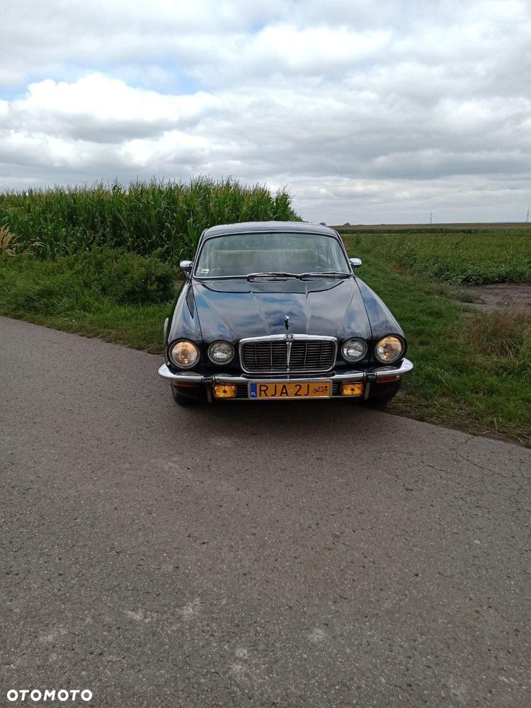 Jaguar XJ - 6