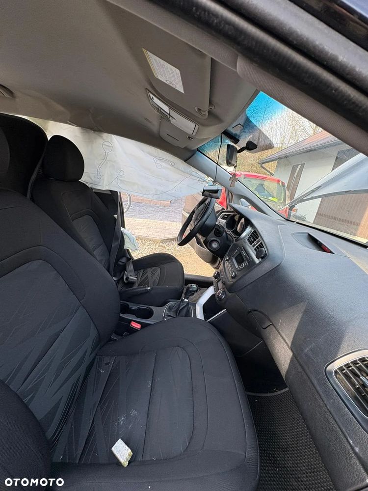 Kia Ceed 1.6 GDI M - 4