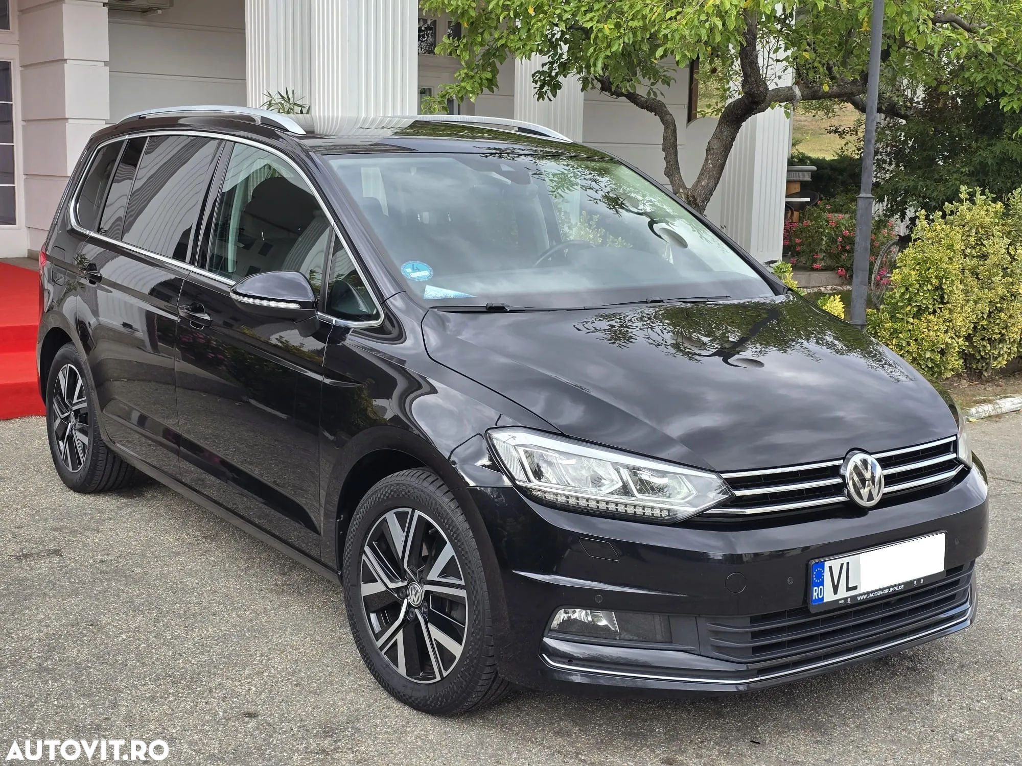 Volkswagen Touran 2.0 TDI DSG Highline - 4