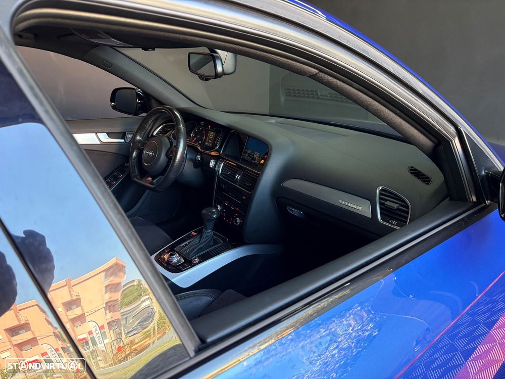 Audi A4 Avant 2.0 TDI DPF clean quattro S tronic S line Sport Pack - 55