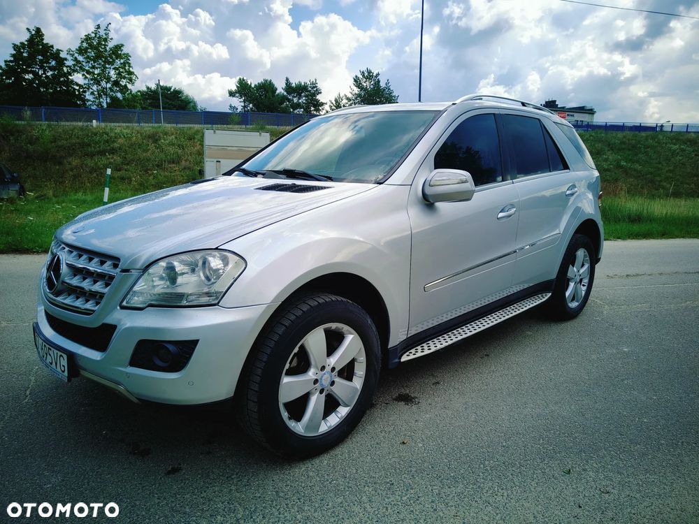 Mercedes-Benz ML - 10
