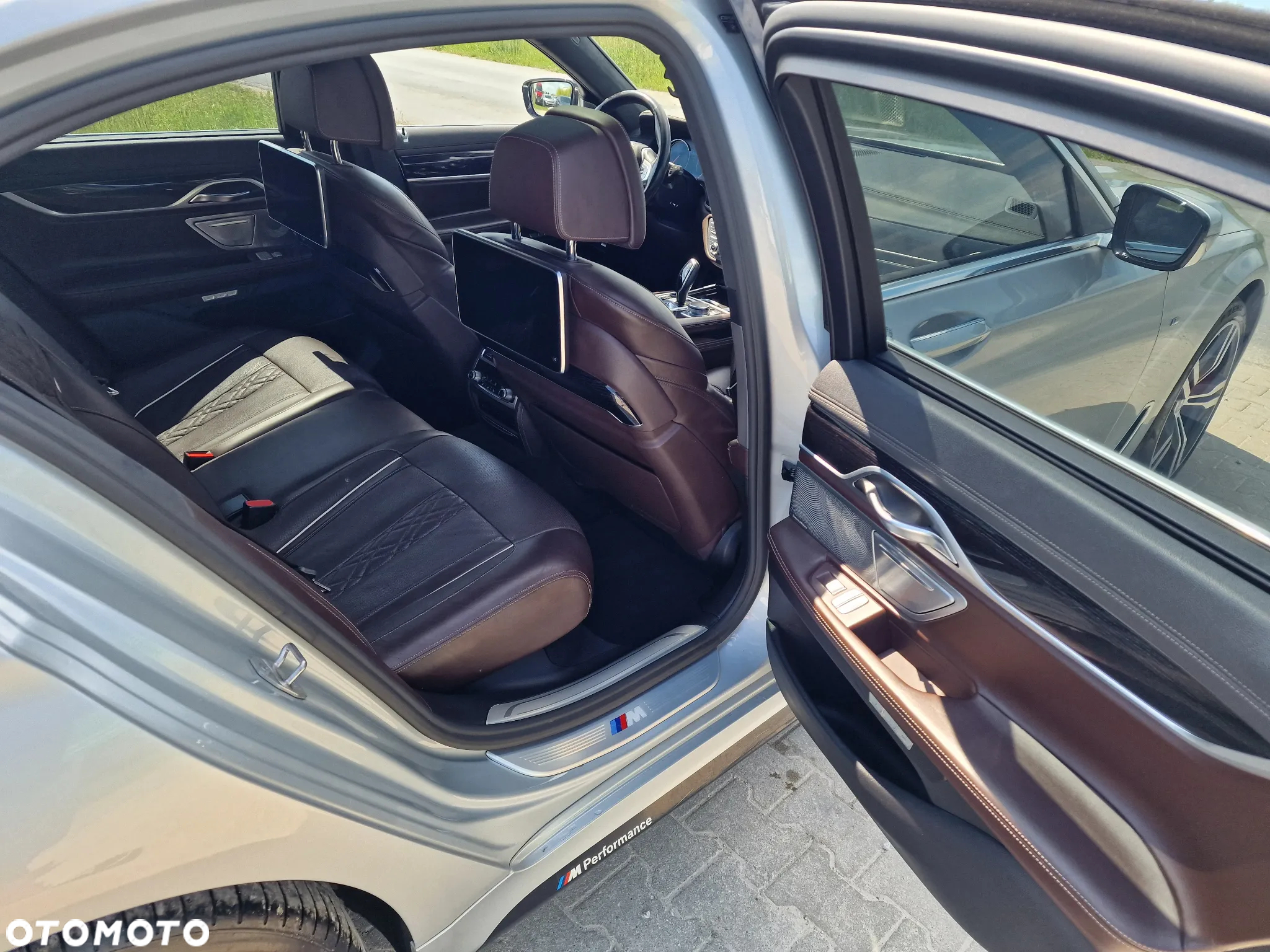 BMW Seria 7 750Ld xDrive - 24