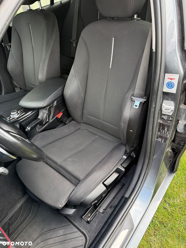 BMW Seria 1 125d Sport-Aut Sport Line - 12