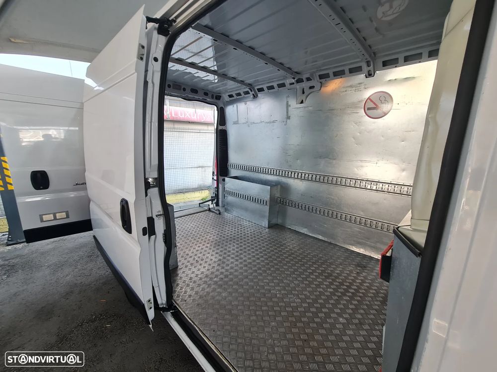Citroën JUMPER 2.2 HDI L2H2 •2022 •GPS •CAMERA •c/IVA dedutível - 28