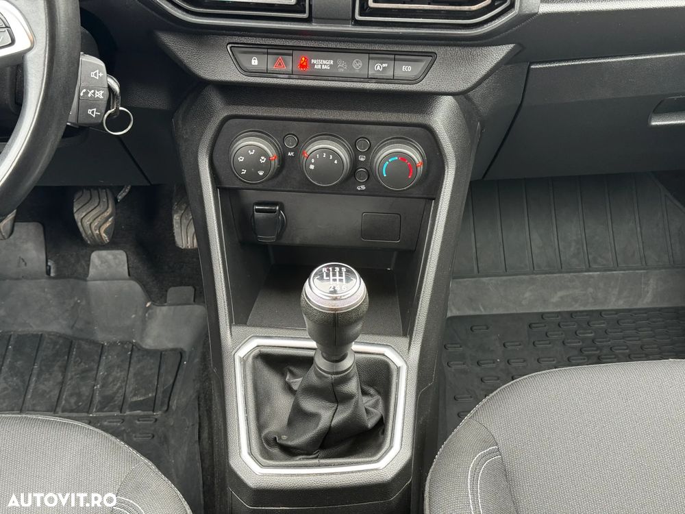 Dacia Jogger 5 locuri TCe 110 Essential - 14