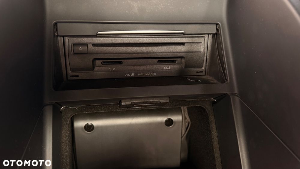 Audi A8 3.0 TDI DPF quattro tiptronic Langversion - 38