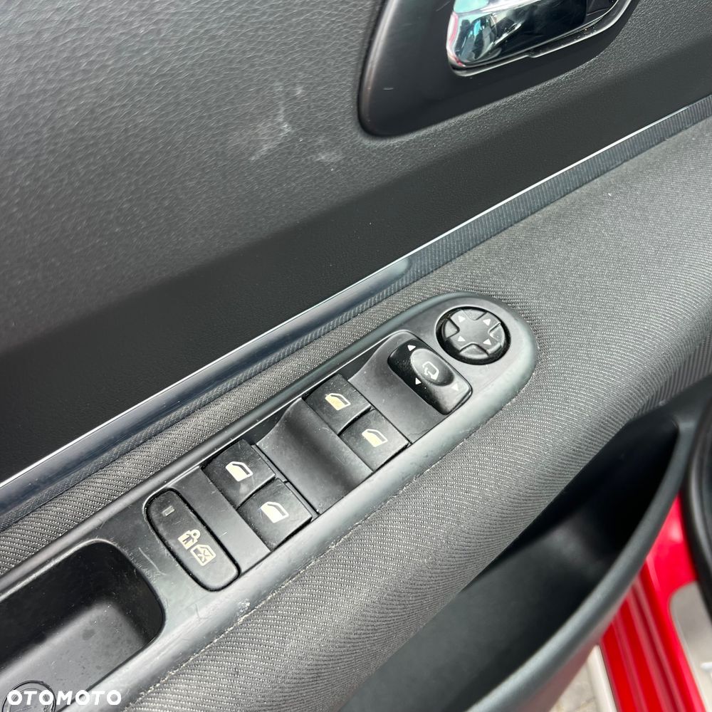 Peugeot 3008 HDi FAP 110 Allure - 25