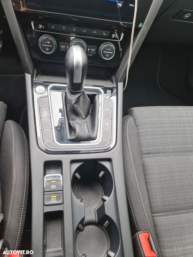 VOLKSWAGEN Passat 2020 — imagine 15
