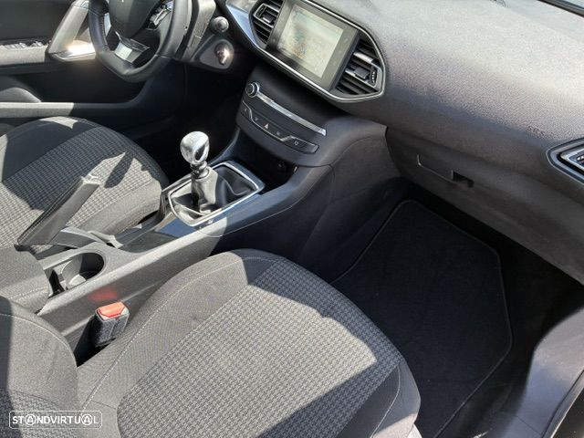 Peugeot 308 SW 1.6 BlueHDi Style - 22