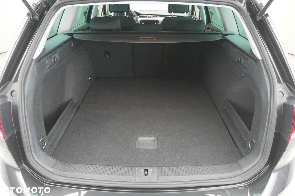 Volkswagen Passat Variant 1.5 TSI EVO Business DSG - 16