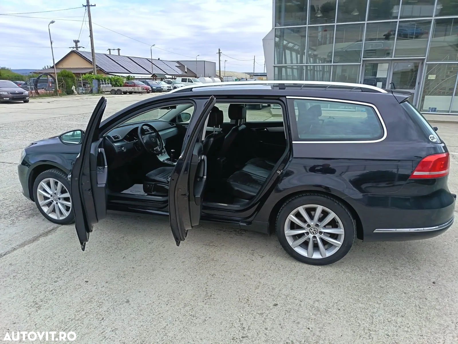 Volkswagen Passat Variant 2.0 Blue TDI SCR Highline - 9