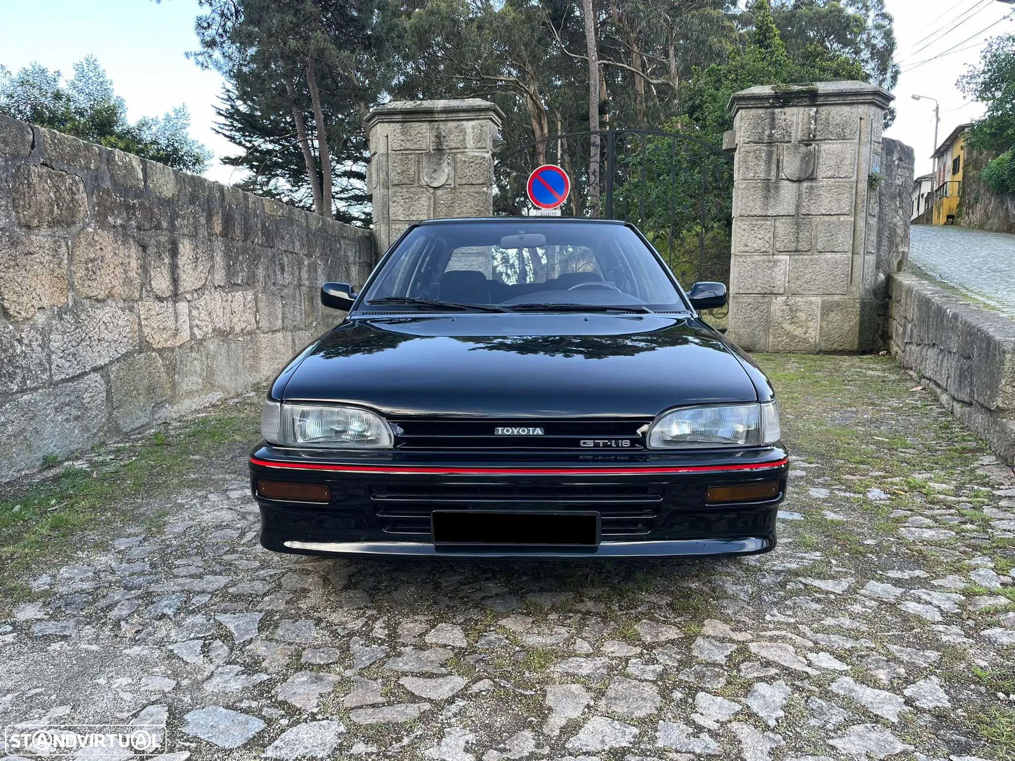 Toyota Corolla GT-i 16 - 2