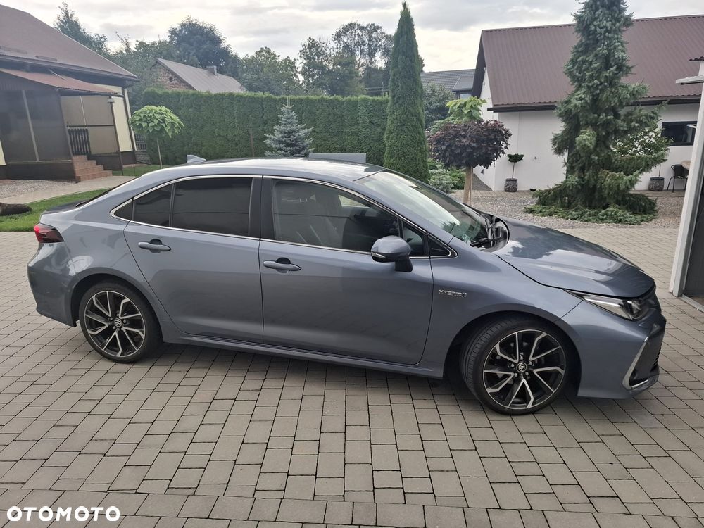 Toyota Corolla 1.8 Hybrid Executive - 3