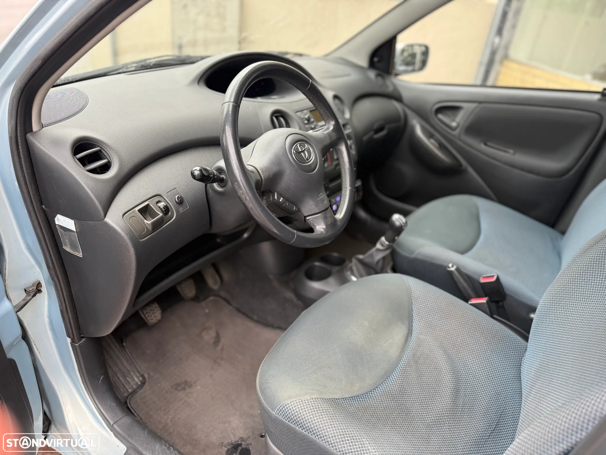Toyota Yaris 1.0 Rock in Rio - 5