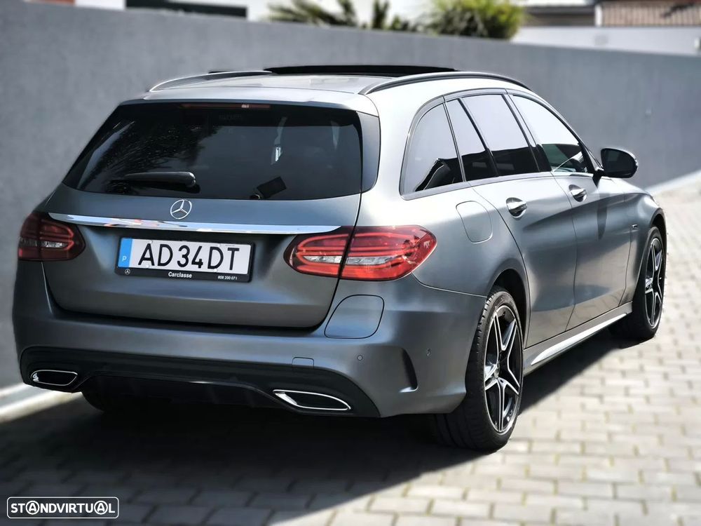 Mercedes-Benz C 300 de AMG Line - 4