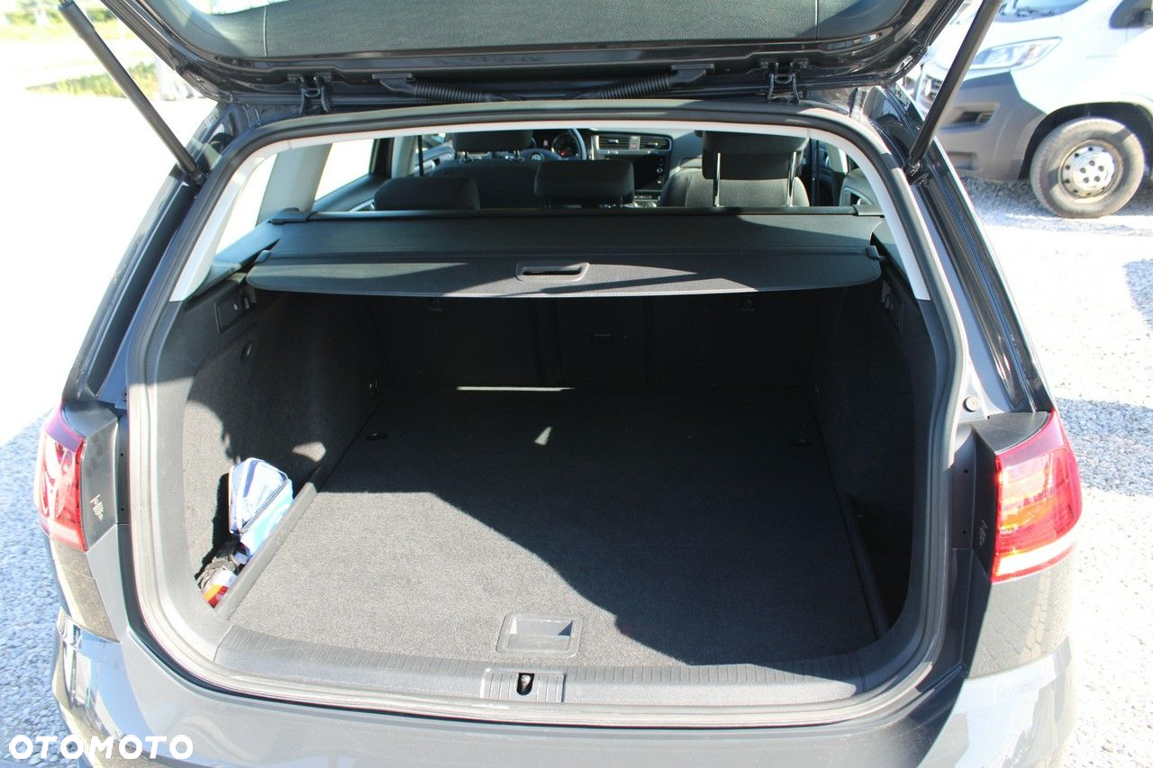 Volkswagen Golf - 14