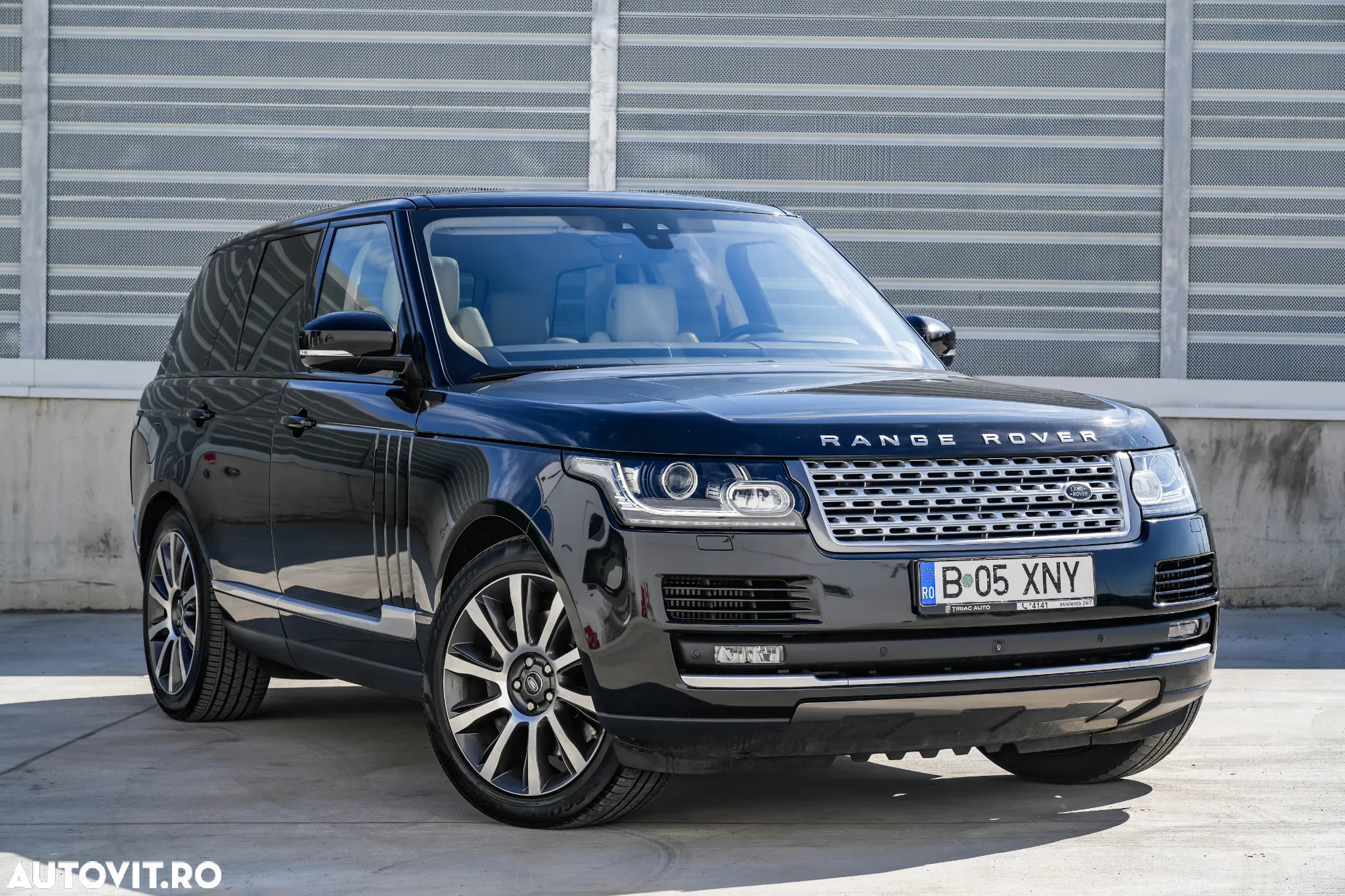 Land Rover Range Rover 4.4 I SDV8 Vogue - 3