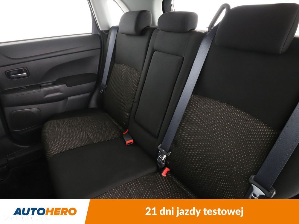 Mitsubishi ASX 1.6 Inform - 14