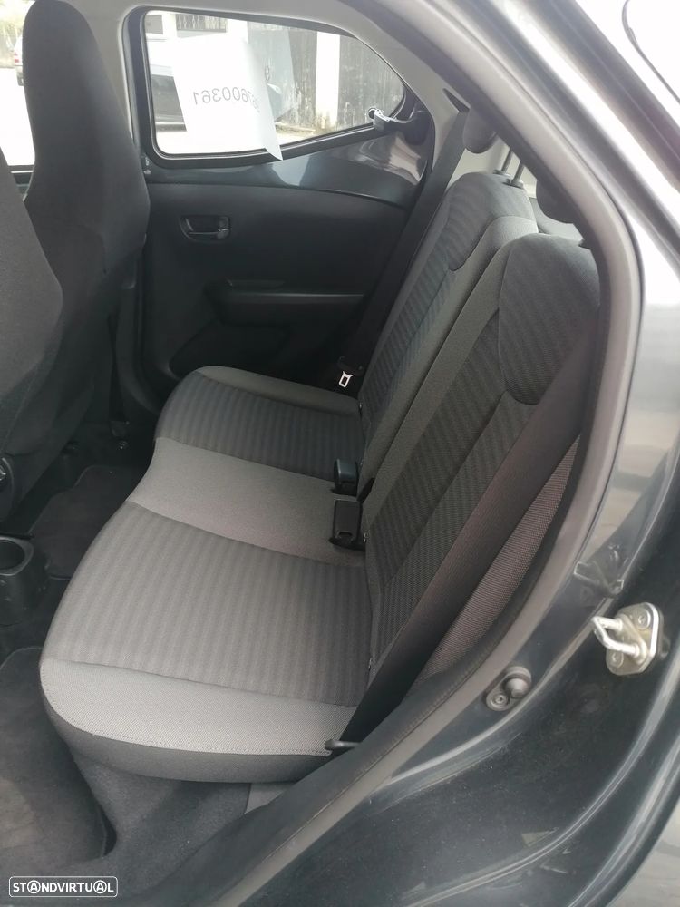 Toyota Aygo 1.0 X-Play Plus MM - 3