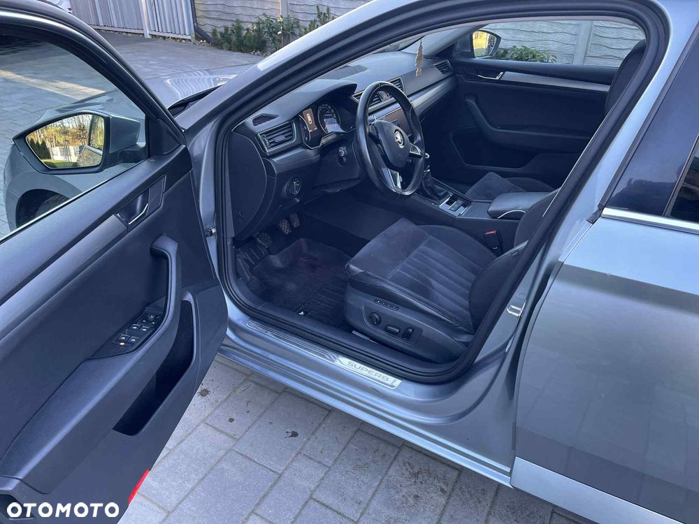 Skoda Superb 1.6 TDI Ambition - 11