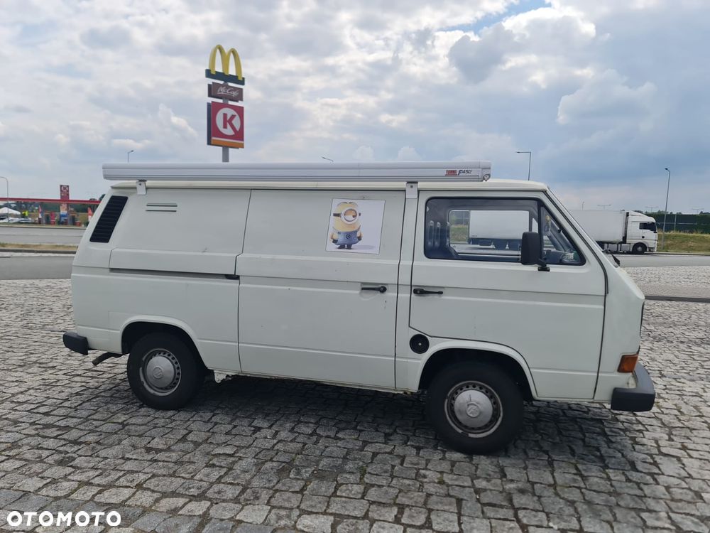 Volkswagen Transporter - 2