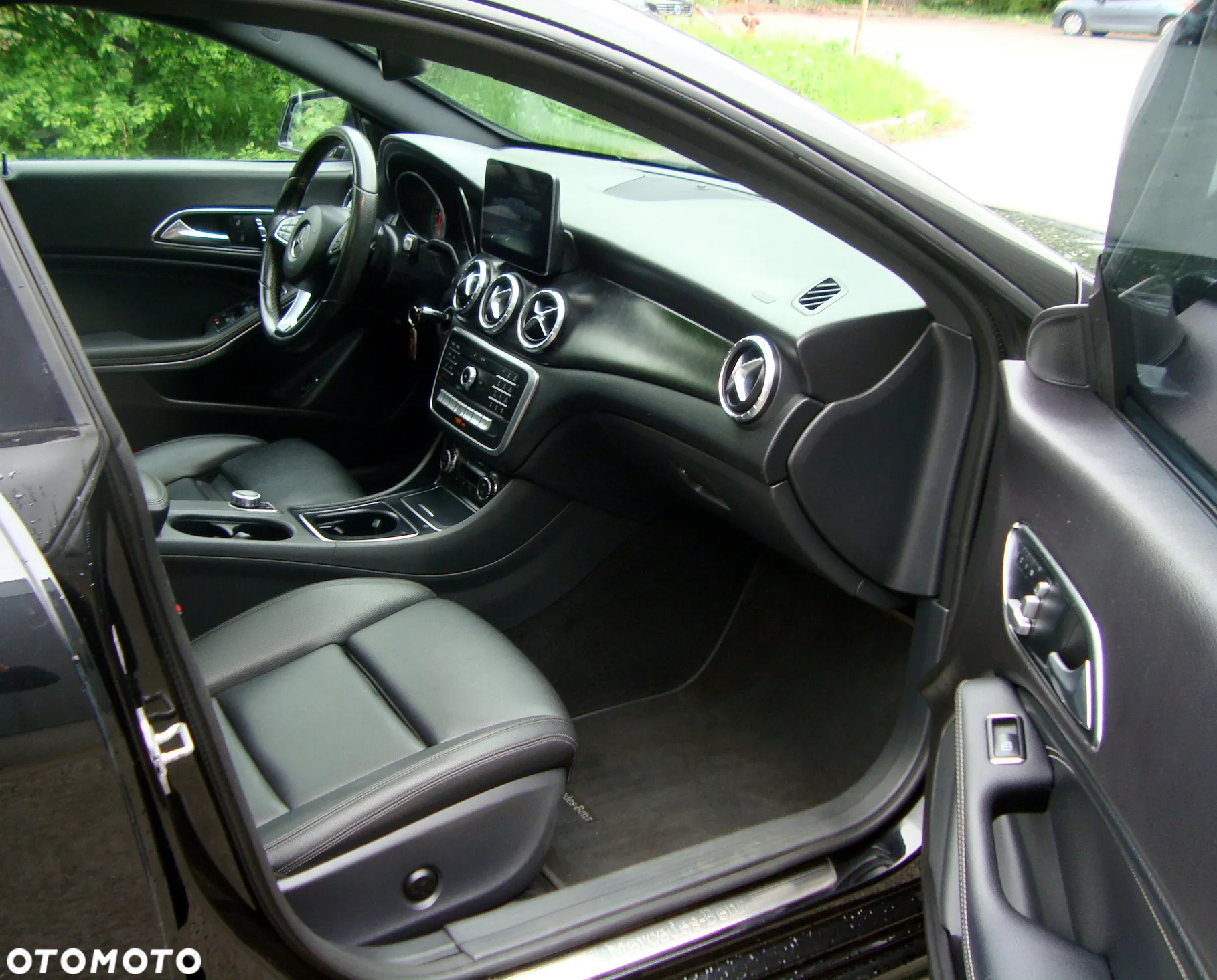 Mercedes-Benz CLA 250 4-Matic AMG Line - 14