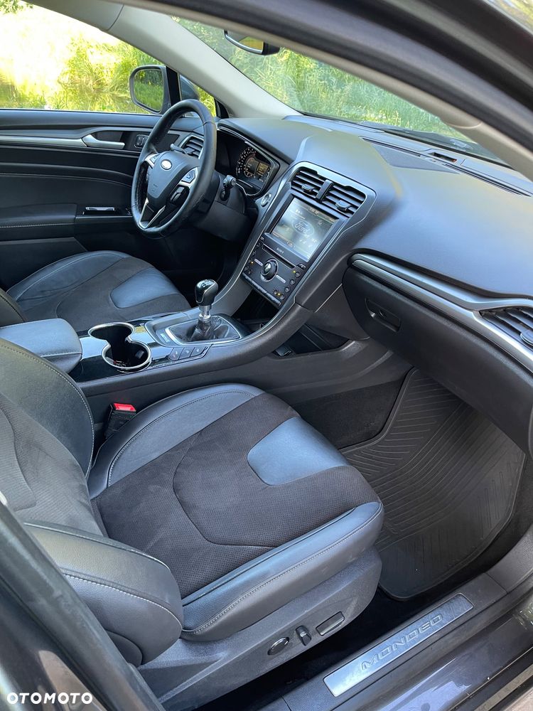 Ford Mondeo 2.0 TDCi Titanium - 13