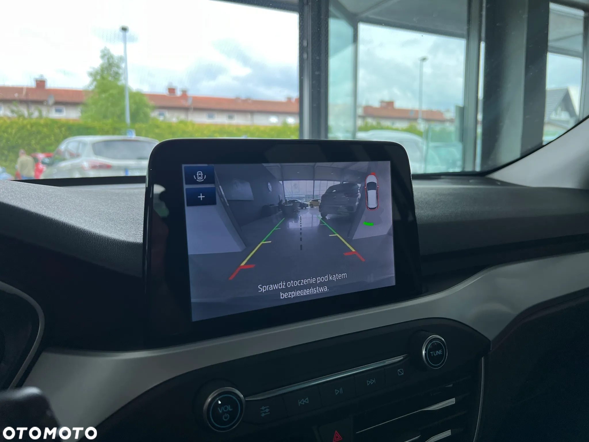 Ford Focus 2.0 EcoBlue Titanium - 28