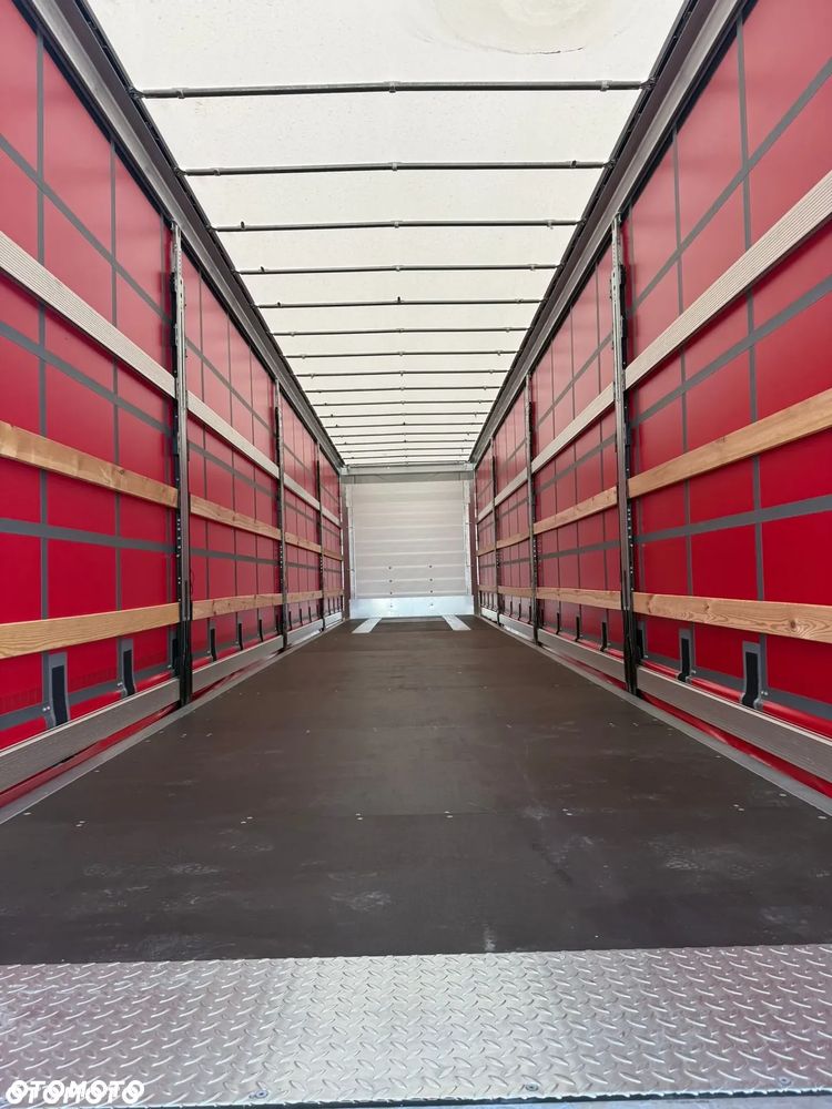 Schmitz Cargobull odbiór w Polsce, nowa naczepa plandeka Varios 2026 rok - 1
