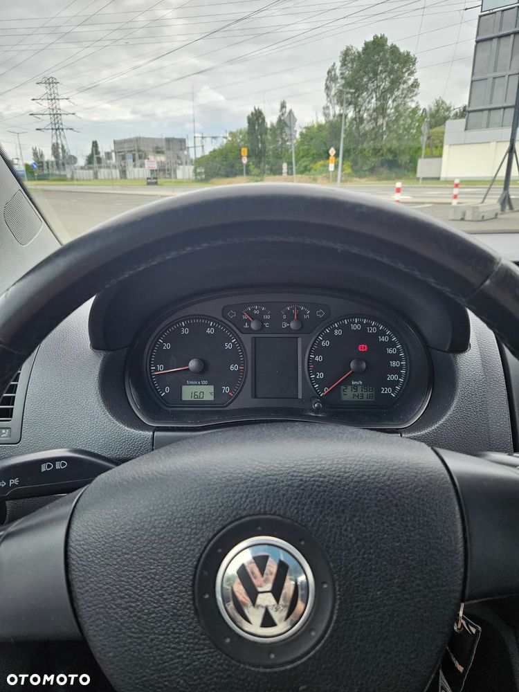 Volkswagen Polo 1.4 16V Comfortline - 10