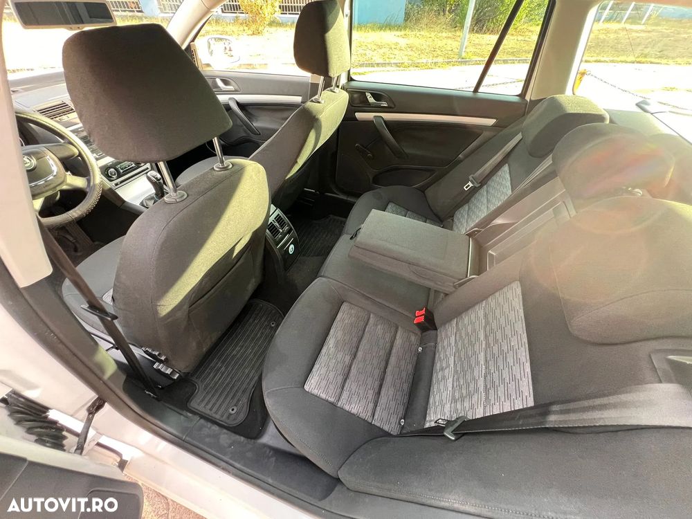 Skoda Octavia 1.2 TSI Ambiente - 4