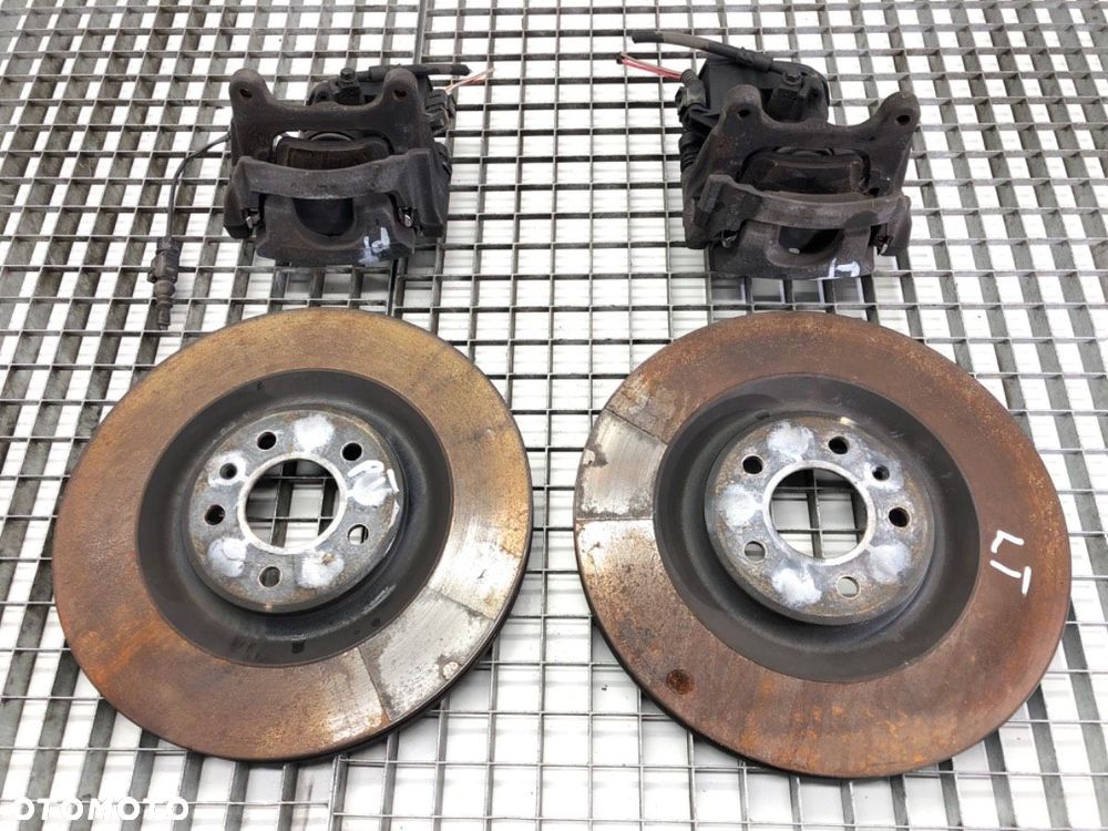 ZACISKI TYŁ KOMPLET SWAP  AUDI A8 D5 (4N2, 4N8) 2017 - 2022 60 TFSI Mild Hybrid quattro 338 kW [460 - 1