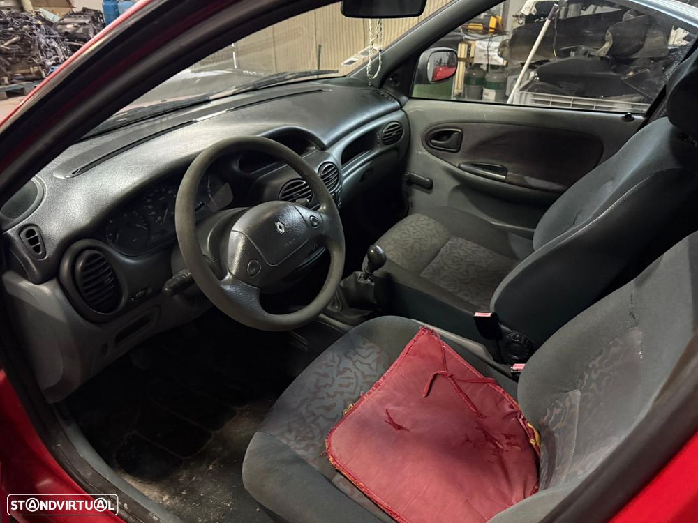 Renault Megane I 1.4 Ano 1997 Para Peças - 5