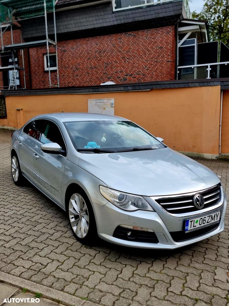 Volkswagen Passat 2.0TDI Highline DPF DSG - 1