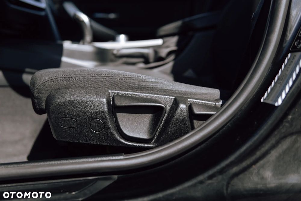 BMW Seria 3 320d Advantage - 17